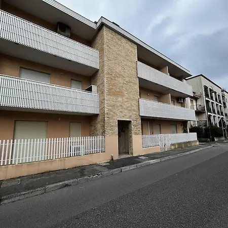 Dora Giardino Appartament Apartment *