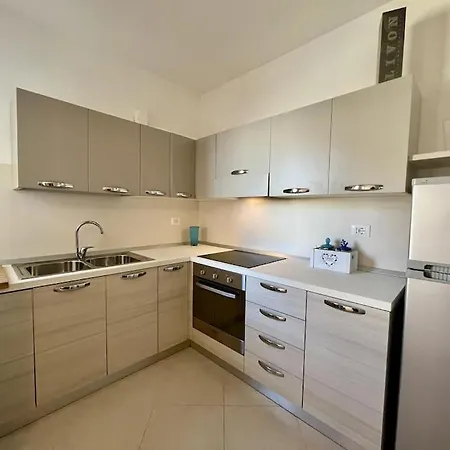 Apartman Dora Giardino Appartament *