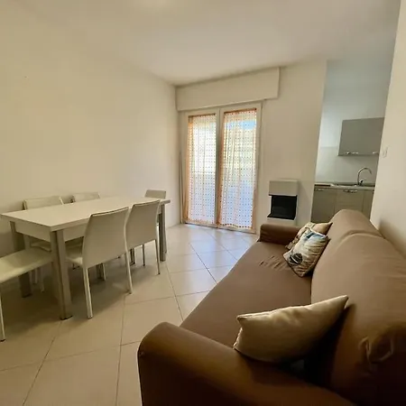 Dora Giardino Appartament Grado